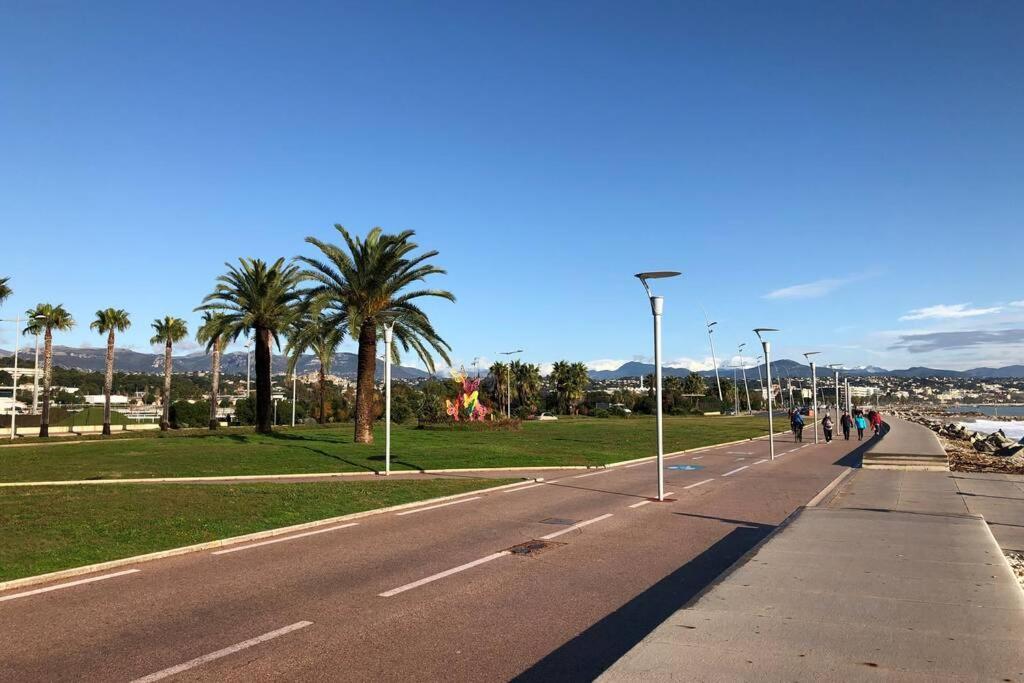 Charmant Appartement Bord De Mer, Plage Cagnes-sur-Mer Exterior photo