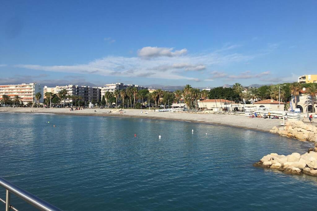 Charmant Appartement Bord De Mer, Plage Cagnes-sur-Mer Exterior photo
